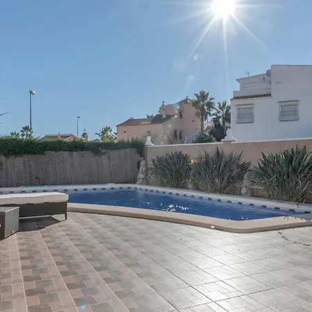 Villa Stunning Five Bedroom With Fabulous Swimming Pool. *