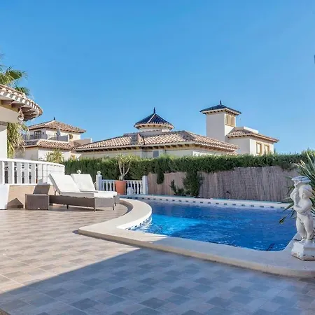 Villa Stunning Five Bedroom With Fabulous Swimming Pool. *