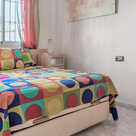 Stunning Five Bedroom With Fabulous Swimming Pool. Villa *