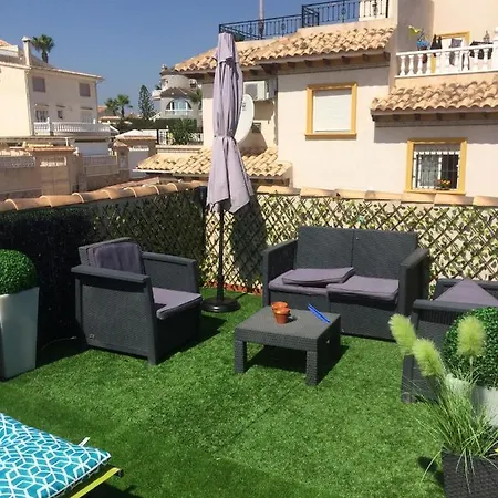 Stunning Five Bedroom With Fabulous Swimming Pool. Villa